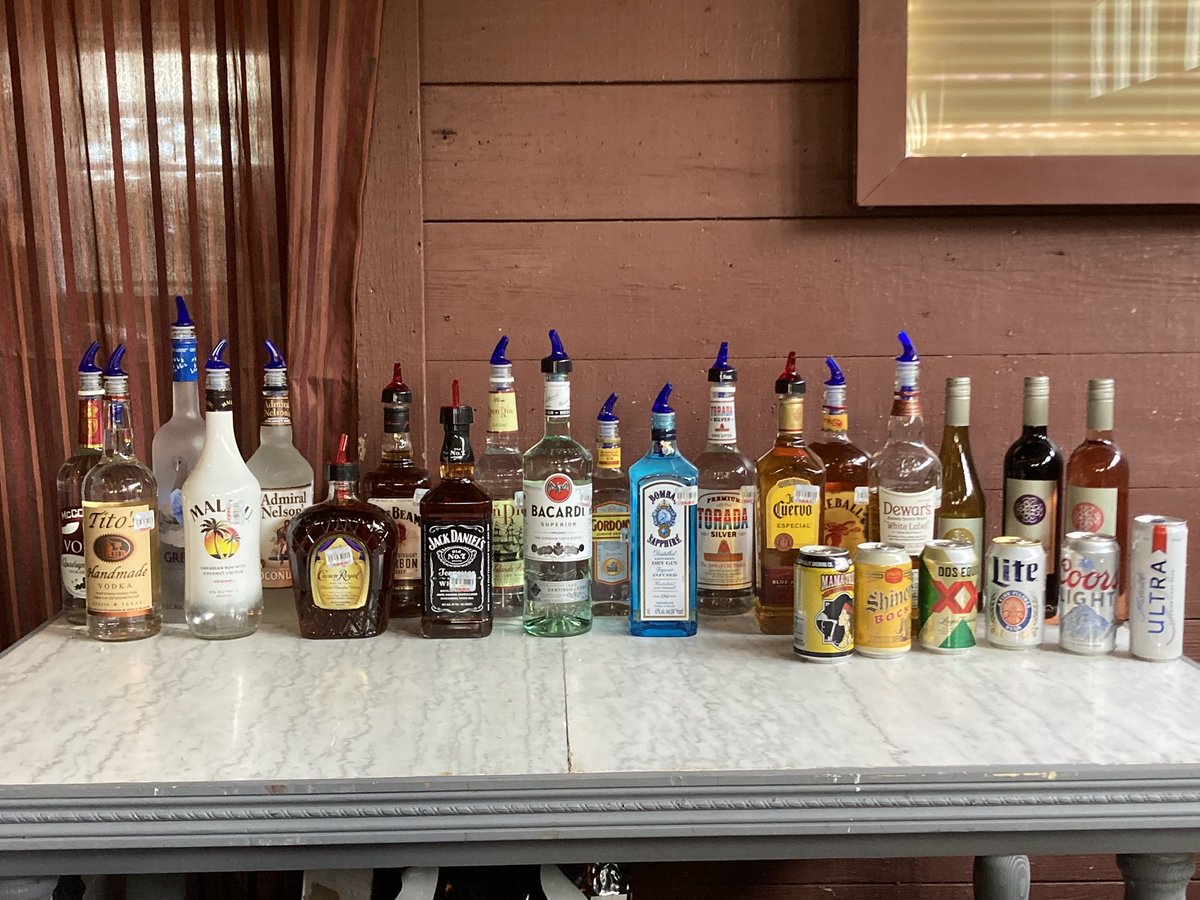 What’s happening? A full bar stocked with choices for everyone. Message us to find out what we can do for you! 

#bar #collegestation #GoodTimes #GoodVibes #wedding