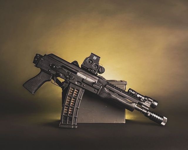 Captured Weapons™ (@weaponcentral) on Twitter photo 