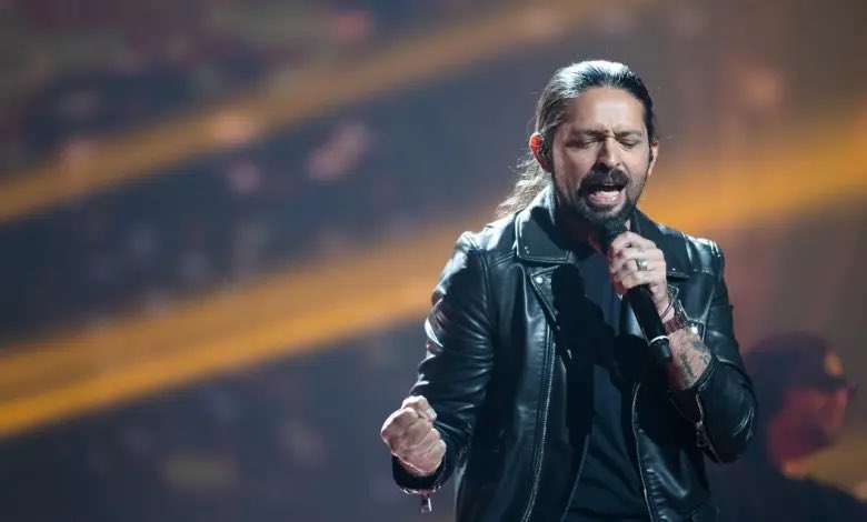 DSith2's tweet photo. #JohnnyDepp got a day off to sing for #bul at #EUROVISION? #JohnnyDeppVsAmberHeardTrial #AmberHeard #AmberHeardIsALiar https://t.co/MAbt5Db2dg