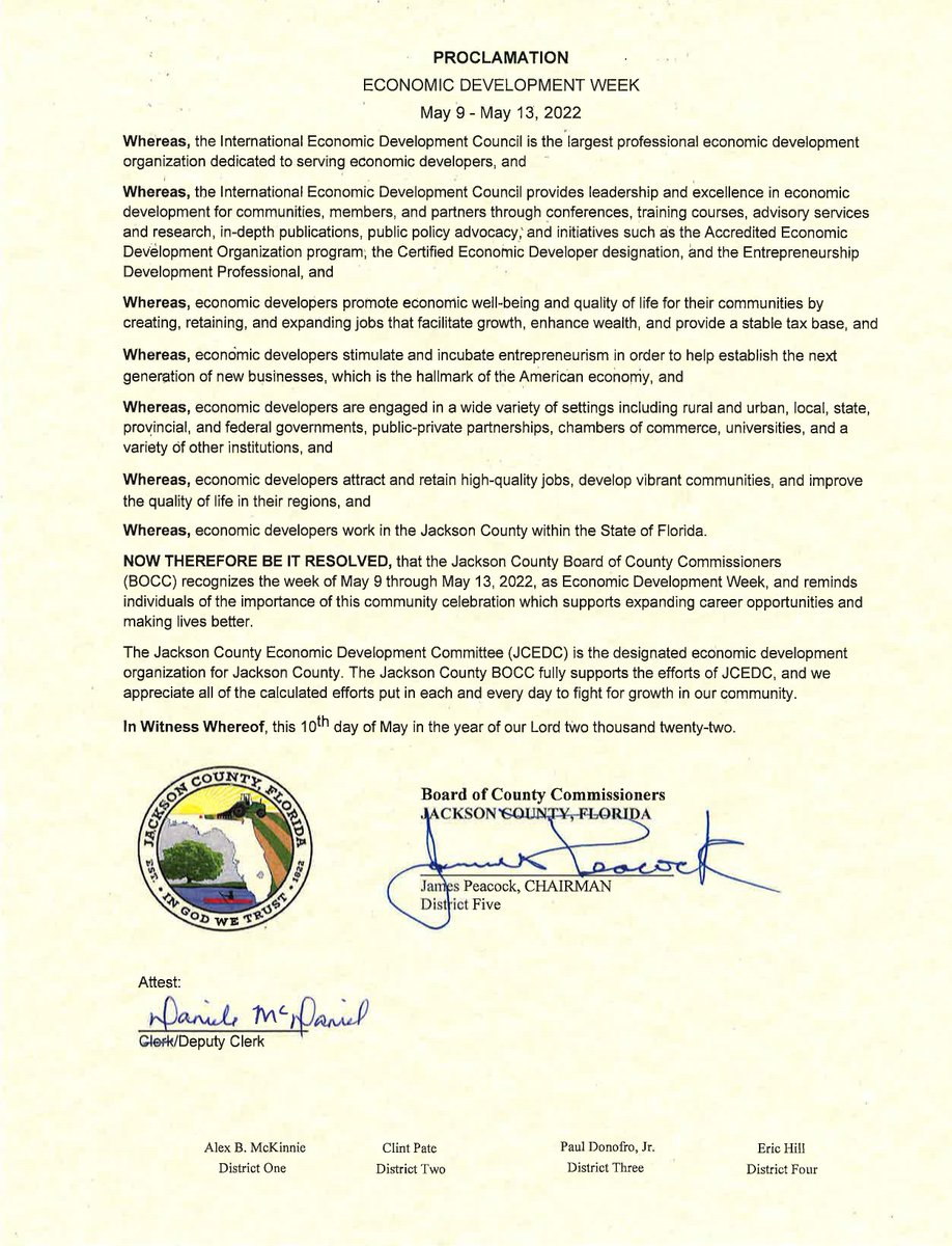 edc_jackson's tweet photo. It’s official! We’ve declared it #EconDevWeek22 in Jackson County. Thanks to our elected officials for recognizing the value of the profession and approving a proclamation at this morning's Jackson County Board of County Commissioners meeting.

#jacksonedc #economicdevelopment https://t.co/ZoibPphmDX
