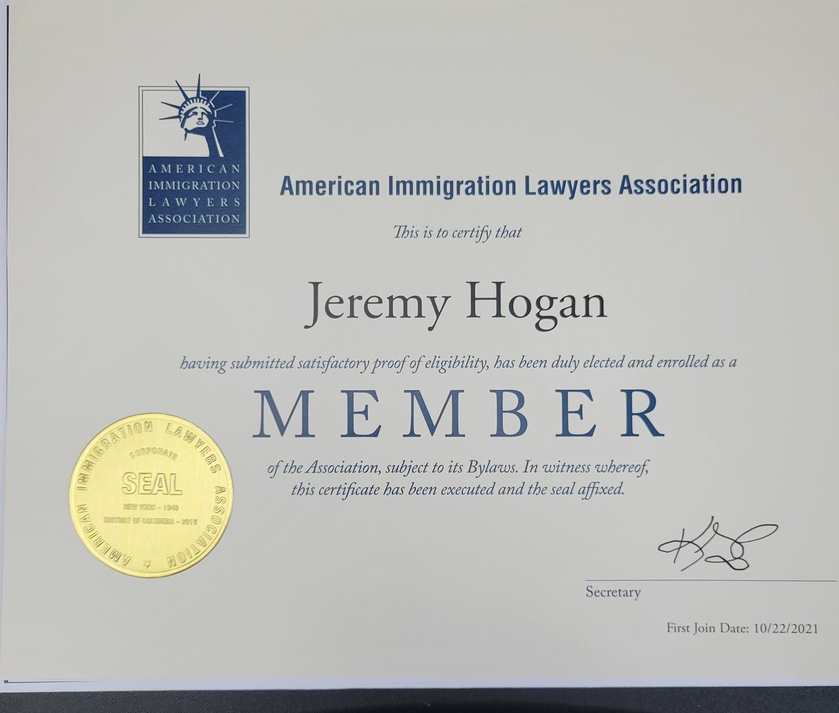 attorneyjeremy1's tweet photo. Does anyone want to become a U.S. Citizen? https://t.co/b7HgHmWnvV