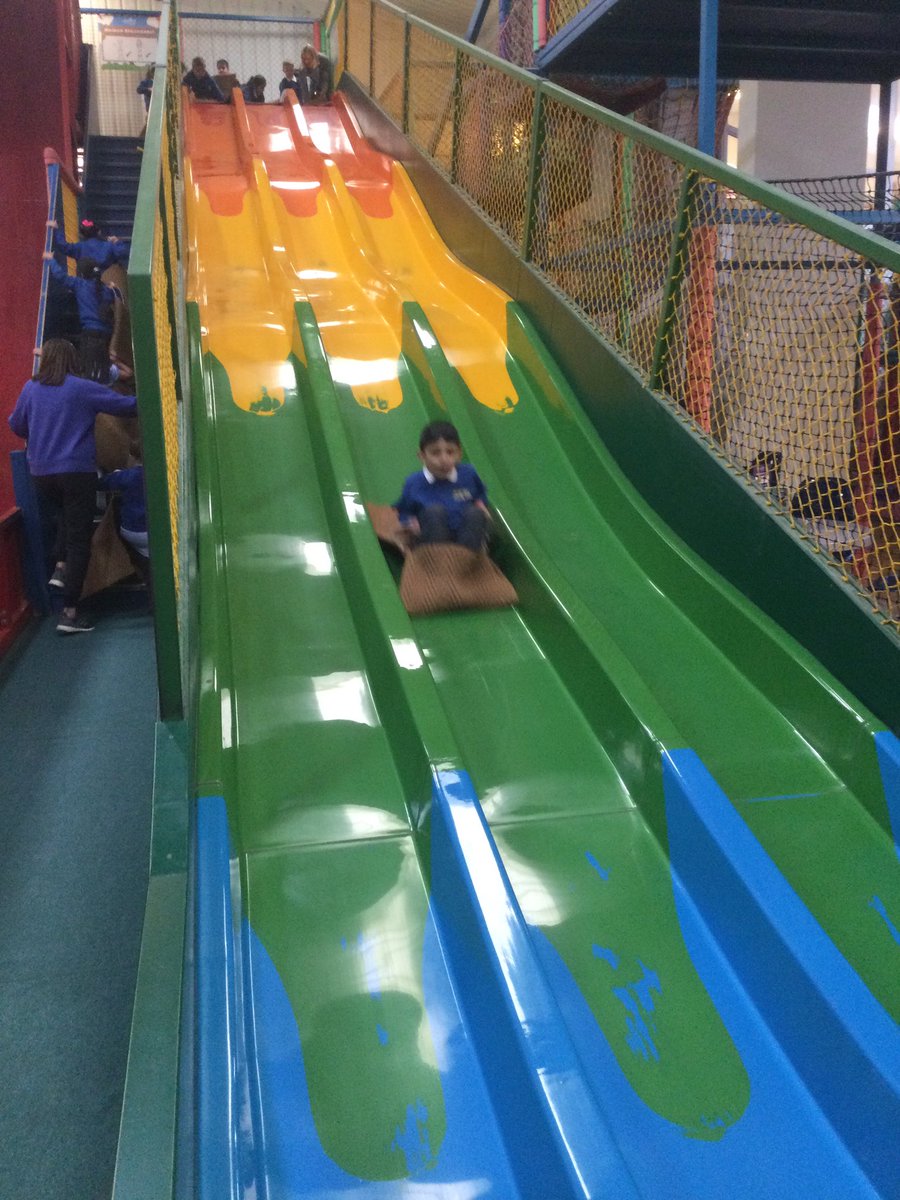 gfprimarycov's tweet image. Reception thoroughly enjoyed their trip to Hatton Farm today. We have fed the animals, been on a tractor ride and had fun on the soft play. We will all sleep well tonight! ☀️🐮🐷🐔 #GFReception #funonthefarm