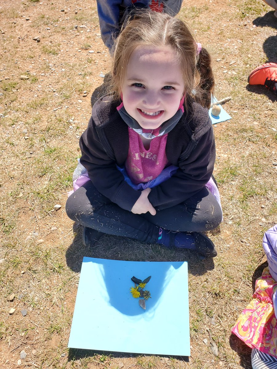 GillBaskwill's tweet photo. I think I found my all time favourite math lesson! Set a target number, run to collect a set from nature to match the target, then make something amazing! Counting, movement, and creativity! #getoutside #outdoormath #kindergarten #seewhatimlearning @SMES01 https://t.co/NtzhsC5zZp