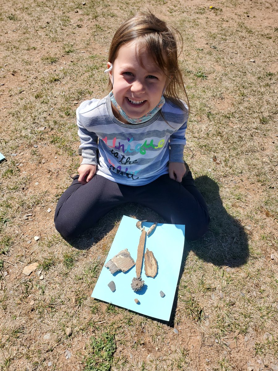 GillBaskwill's tweet photo. I think I found my all time favourite math lesson! Set a target number, run to collect a set from nature to match the target, then make something amazing! Counting, movement, and creativity! #getoutside #outdoormath #kindergarten #seewhatimlearning @SMES01 https://t.co/NtzhsC5zZp