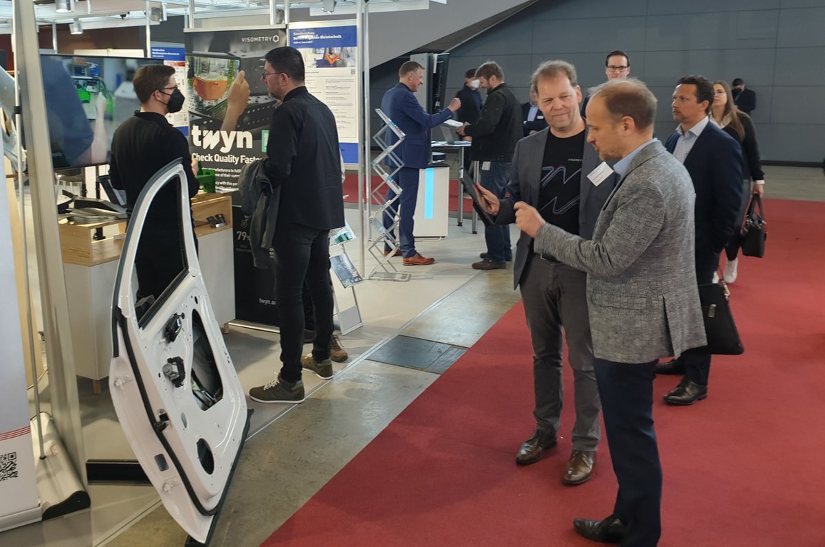 VisionLib & Twyn tweet media