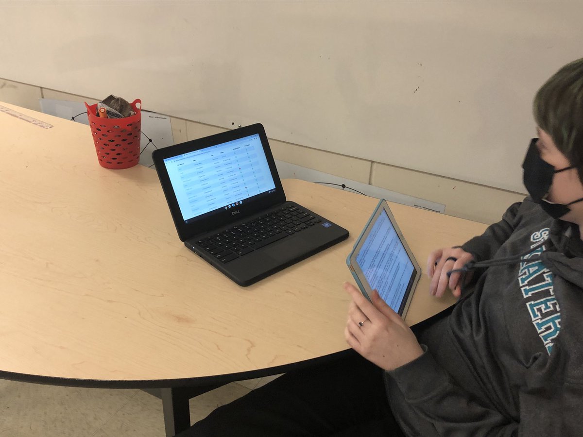 StKateriHCDSB's tweet photo. Coding today with with grade 8s from @OLFMilton and @GAngelsMilton ๐ป๐ป๐ป#SKMath #SKCompSci #SKSTEAM https://t.co/X6uZza30Mc