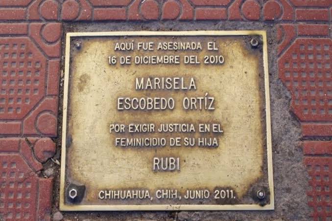 El Pávido Návido y el cordón del Churumbel 🍉🍉🍉 tweet media