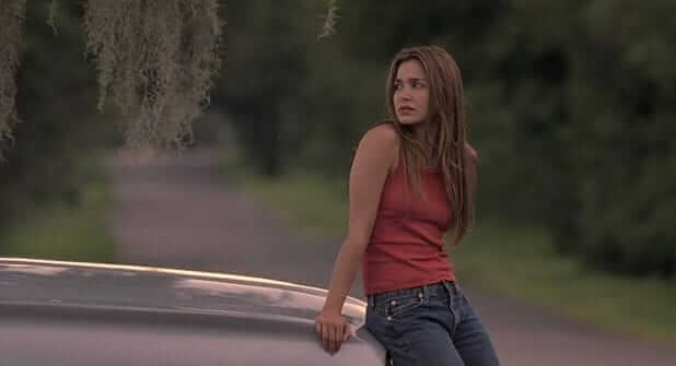Vault0 on X: "Happy birthday to American actress Gina Philips, born today  in 1970. Philips has had roles in Star Trek: Deep Space Nine, Dark Skies,  and Sliders, but perhaps best known