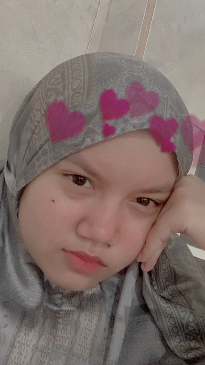 Lumq13's tweet photo. Malam ganteng,udah pada coli blom? #Sangebanget #hijabsange #abgsange #memeksange https://t.co/nd5opttZfz