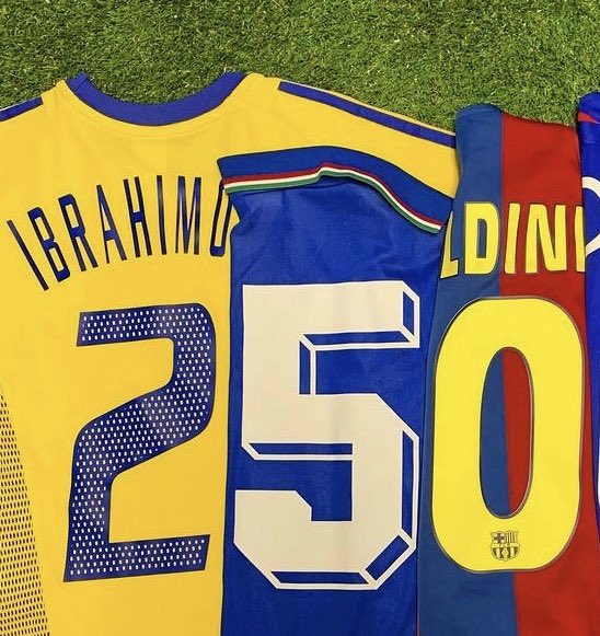 #250 Followers ⚽️🧡🖤