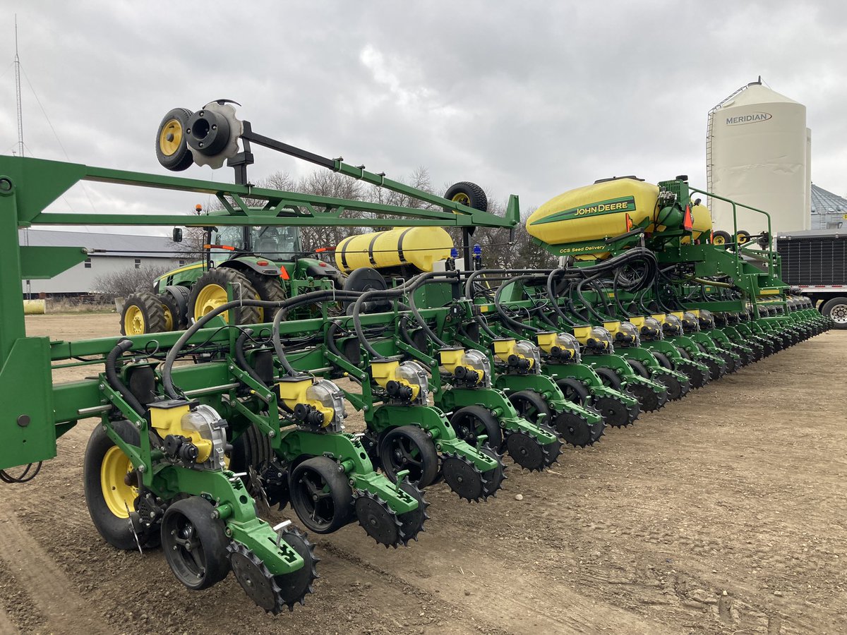 ButhJesse's tweet photo. New LDM Frame Weight Distribution Kit put on by a customer in Northeasten SD. Now dry up so we can GO! https://t.co/43YJOr8McM