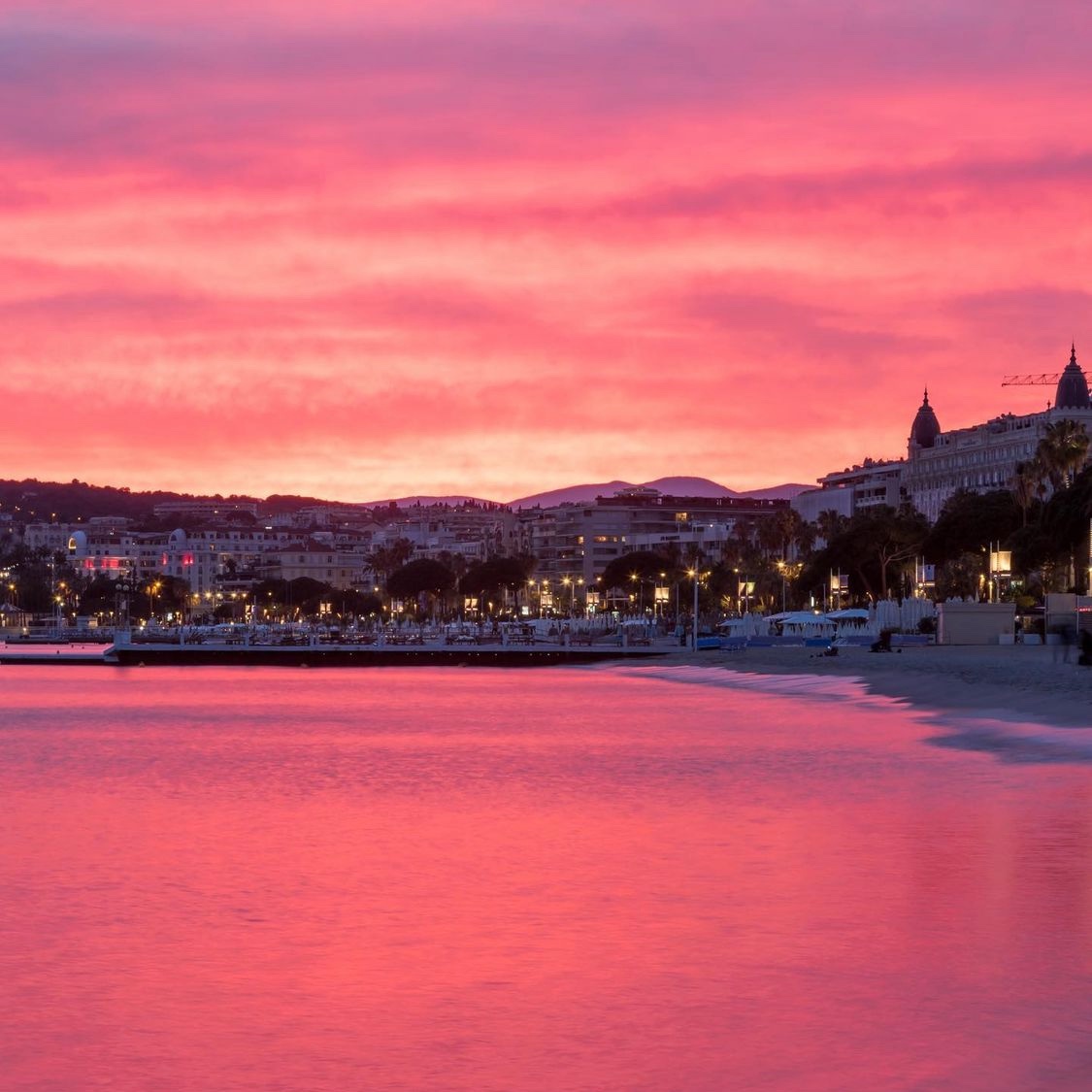 Bonne soirée #Cannes #CotedAzurFrance #Cannes2022 

📸 slpcannes