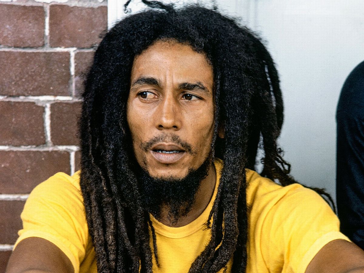 We should really love each other in peace and harmony, instead we're fussin' n fighting like we ain't supposed to be.

- Bob Marley