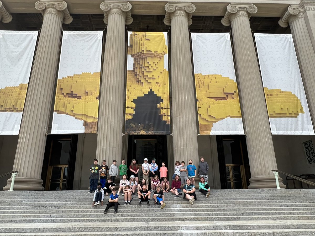 ChrisAllen0125's tweet photo. The NW students are excited for a great day at the Museum of Science and Industry!  Thank you to the Woods Foundation for sponsoring this yearly trip for the fifth graders of Logan County. https://t.co/i7k05YDpg7