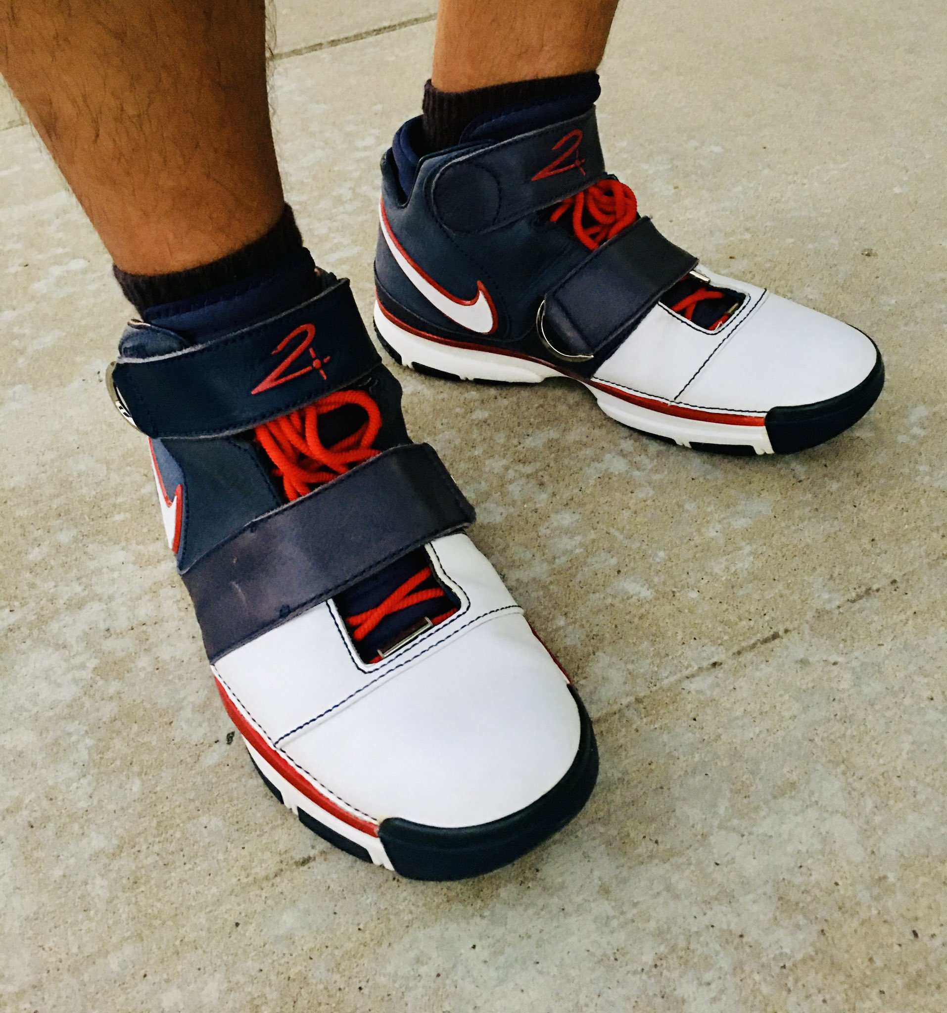 The kobe shop 2s