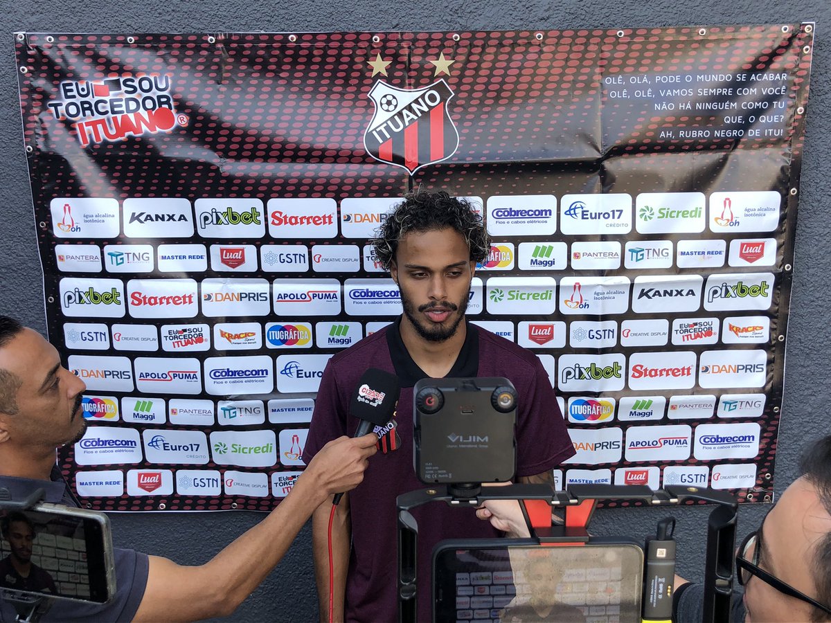 ituanooficial's tweet photo. Ituano se reapresentou hoje e o atacante Chrigor que estreou no último domingo atendeu a imprensa após o treino.
Gaucho de Cachoeiro do Sul, foi revelado no Brasil de Pelotas e conhece bem o Grêmio, nosso próximo adversário. https://t.co/VOd7MRWM5P