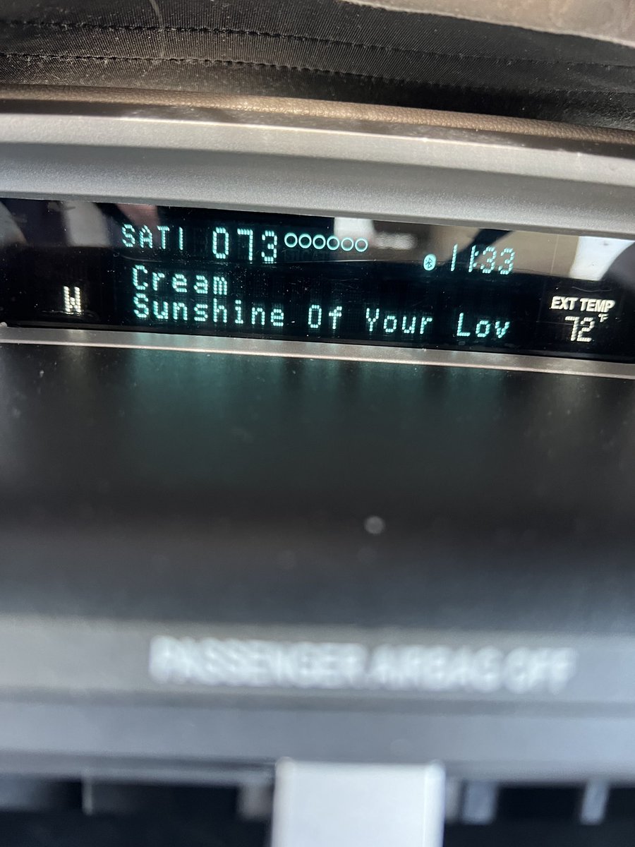jackfromacworth's tweet photo. Age of psychedelic. The 1st strobe light I ever saw was with this song. #60sGold #Phlash @SIRIUSXM https://t.co/kO1sVicCFC