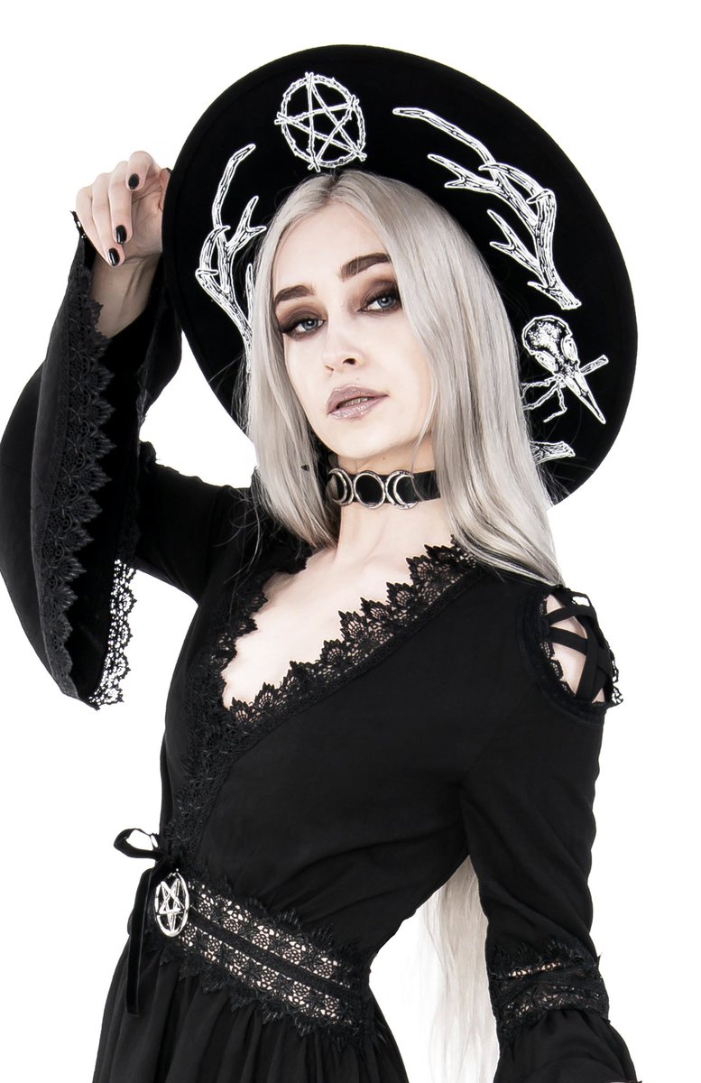 GothMall's tweet photo. Pagan Wide Brim Hat 𝔅𝔶 ℜ𝔢𝔰𝔱𝔶𝔩𝔢
𖤐 🕊 𖤐
A sinister and stylish black gothic rock star hat with witchy design.
👉 https://t.co/fP6BBytujs
𖥋
#goth #gothgoth #gothic #satanicgirl #pagan #gothichats #gothhat #alternativegirl #darkaesthetic #witchythings #gothmall https://t.co/iO8him1XJD