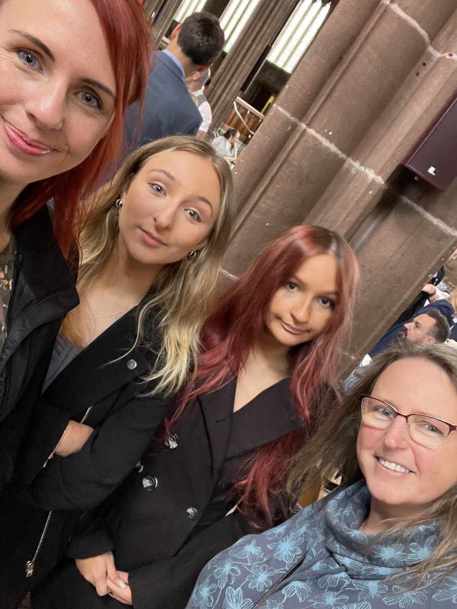 RevByrne's tweet photo. Very moving to be at the Glade of Light service today with my twin daughters 5 years on from the MEN arena attack. And to be joined by @KensingtonRoyal was just wonderful. Prince William spoke from the heart. #22angels #menarena #manchesterbombing https://t.co/8kLevV3AQY
