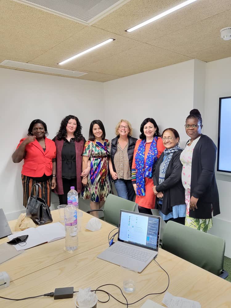 Enjoying a the discussions attending the <a href="/EnglishSchSub/">English as a School Subject Research Project</a> international research summit <a href="/StirUni/">University of Stirling</a> this week! #EnglishSchoolSubject #research <a href="/BritishCouncil/">British Council</a>