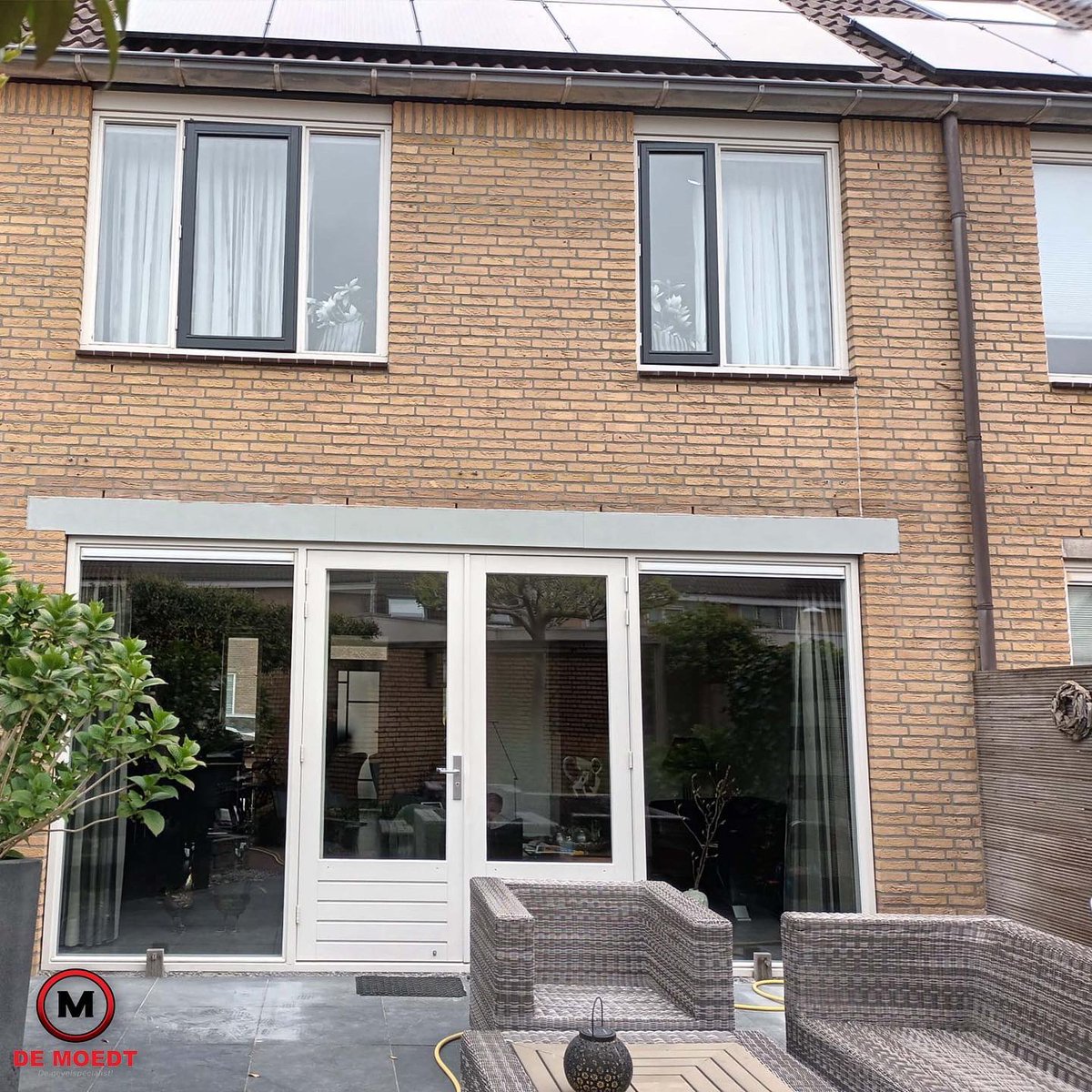 DeMoedtGevels's tweet photo. Recent een mooi project opgeleverd aan de Marnixlaan in 's-Gravenzande, 4 achtergevels volledig gereinigd!

#demoedtgevelspecialist #demoedt #gevelspecialist #gevelreiniging #gevelrestauratie #voegwerken #stoomcleanen #naaldwijk #westland https://t.co/ds8QUDKcBe