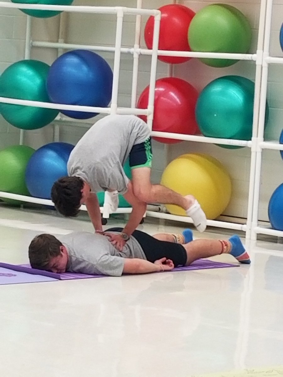 treccs's tweet image. Partner Yoga today!!  So fun!!!