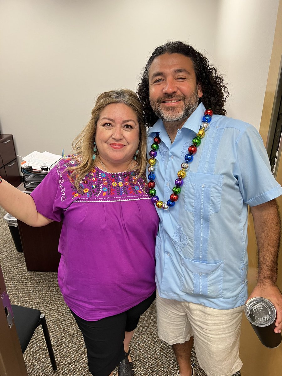 Coach_Atilano's tweet photo. 🪅🪅Let’s Fiesta!!!!🪅🪅

Behind every good school is a GREAT bookkeeper!!! Thank you @lesa_soto for keeping us Balanced!!!
#FiestaInMay 
#VivaHarlan 

Teacher Appreciation Week @NISDHarlan https://t.co/JLTgOwiiGH