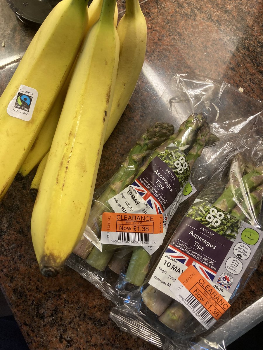 Tina Kaponi tweet media