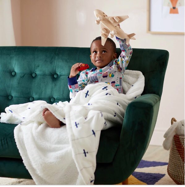 KidsToyParadize's tweet photo. Children Fleece blankets! https://t.co/kpWbCPFZHs