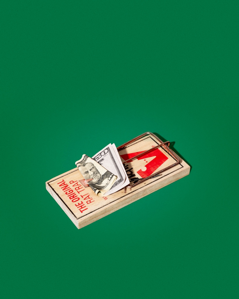 Oh snap!

#creativeagency #editorialphotography #conceptualphotography #creativestudio #popartphotography #commercialphotography #productphotography #mousetrap #minimalist #money #cashruleseverythingaroundme