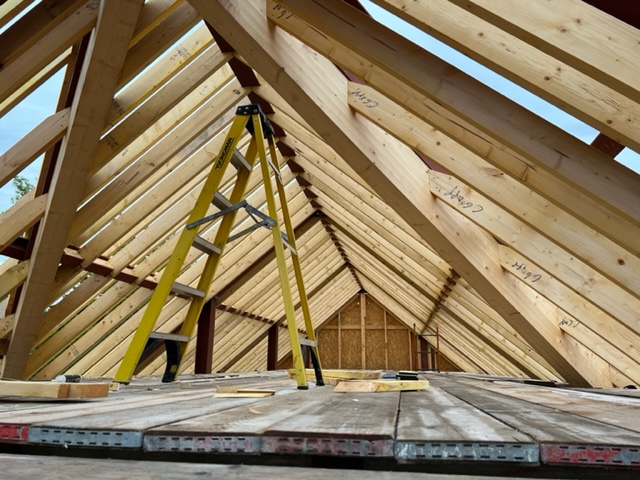 TimberFrameLtd's tweet photo. Another bespoke timber framed building designed &amp; manufactured off site with a full cut roof by Westructure @TimberFrameLtd #cutroof #carpentry #timberframe https://t.co/Ov0UjJu6S3