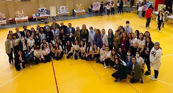 sislimem's tweet photo. Şişli Hamidiye Etfal MTAL TÜBİTAK 4006 Bilim Fuarı açılış törenine Şube Müdürümüz Sn. Soner Polat, idareci, öğretmen ve öğrencilerimiz katıldılar. Serginin hazırlanmasında emeği geçen herkese teşekkür ederiz. 

@tcmeb 
@istanbulilmem 
@sevgiyucell 
@sonerpolat36 https://t.co/kAkLapUXIK