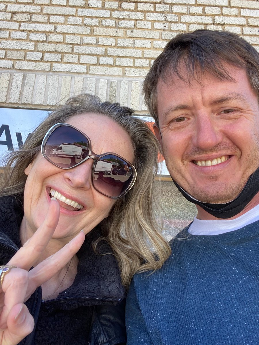 MartinWHarris's tweet photo. Yesterday together on #BetterCallSaul and today drinking coffee in Brooklyn NY. With my dear and incredibly talented friend Andrea Sooch https://t.co/fn7nVOwI3X