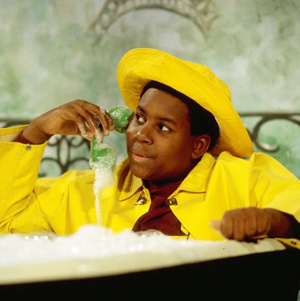 Happy Birthday to actor & comedian 
Kenan Thompson. 