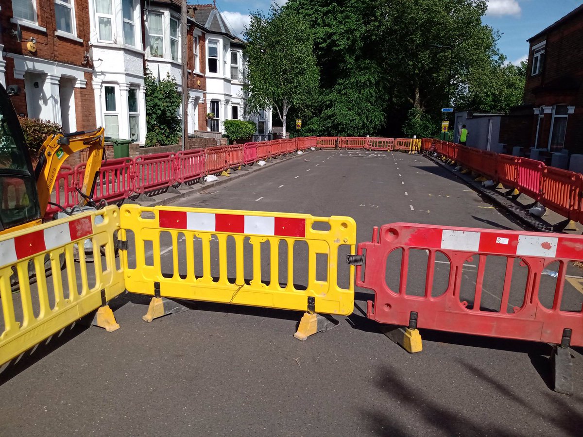 Labourstone's tweet photo. Excited to see works about to commence on the #LimeLink in #FerndaleRdE11 #BLEN public realm works incl. #RainGarden more #Trees #PermeableSurfacing! Its Project 7 on the attached. @CannHallCllr @WeSupportWFMH @willnorman @sabrodrigues61 https://t.co/9DuGcJCHXb