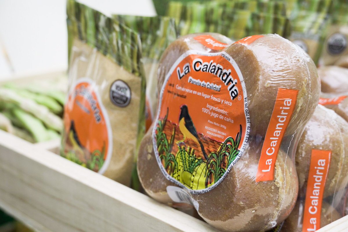 FAO_Colombia's tweet photo. Estamos en el lanzamiento de MilAgro de manos antioqueñas, ®️🌄este es el sello de confianza del campo Antioqueño.

¿Sabes de dónde vienen los alimentos? https://t.co/ERXDXOB5Ut
