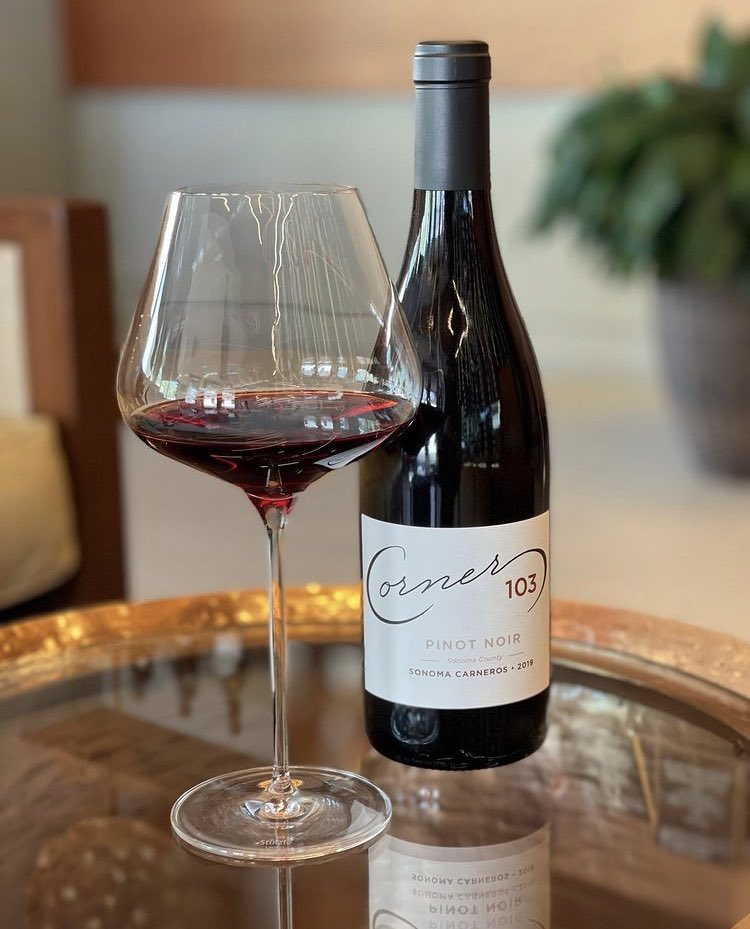 MAStephens1016's tweet photo. Don’t miss the free Wine Tasting &amp; Artist Talk at the SF Women Artists Gallery this Thursday, May 12th from 2:30 - 4:30 pm. Lloyd Davis from Corner 103 in Sonoma will serve 2 wines, while participating artists share their inspirations #art  #wine @Corner103 @SFWomenArtists https://t.co/Ha1MG0bSnC