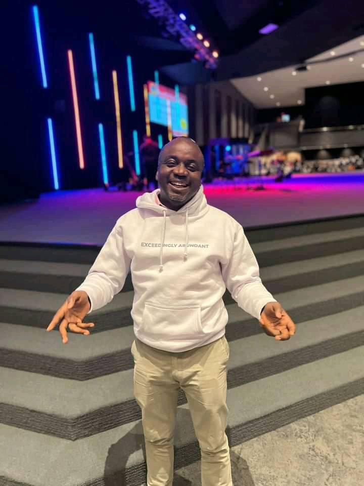 thessea_'s tweet photo. The L E A D E R!

We have a generational leader!

It's not a Nigerian thing. Check the hashtags.

GOD GAVE THE WORLD HIS MAN! HIS ANOINTED! A CHRISTOS!

We received Him!

So, when we say we come in the name of the Lord, we aren't overeacting!

It is what it is!

#WorldOnayinkaDay https://t.co/JAK5KPw1m6