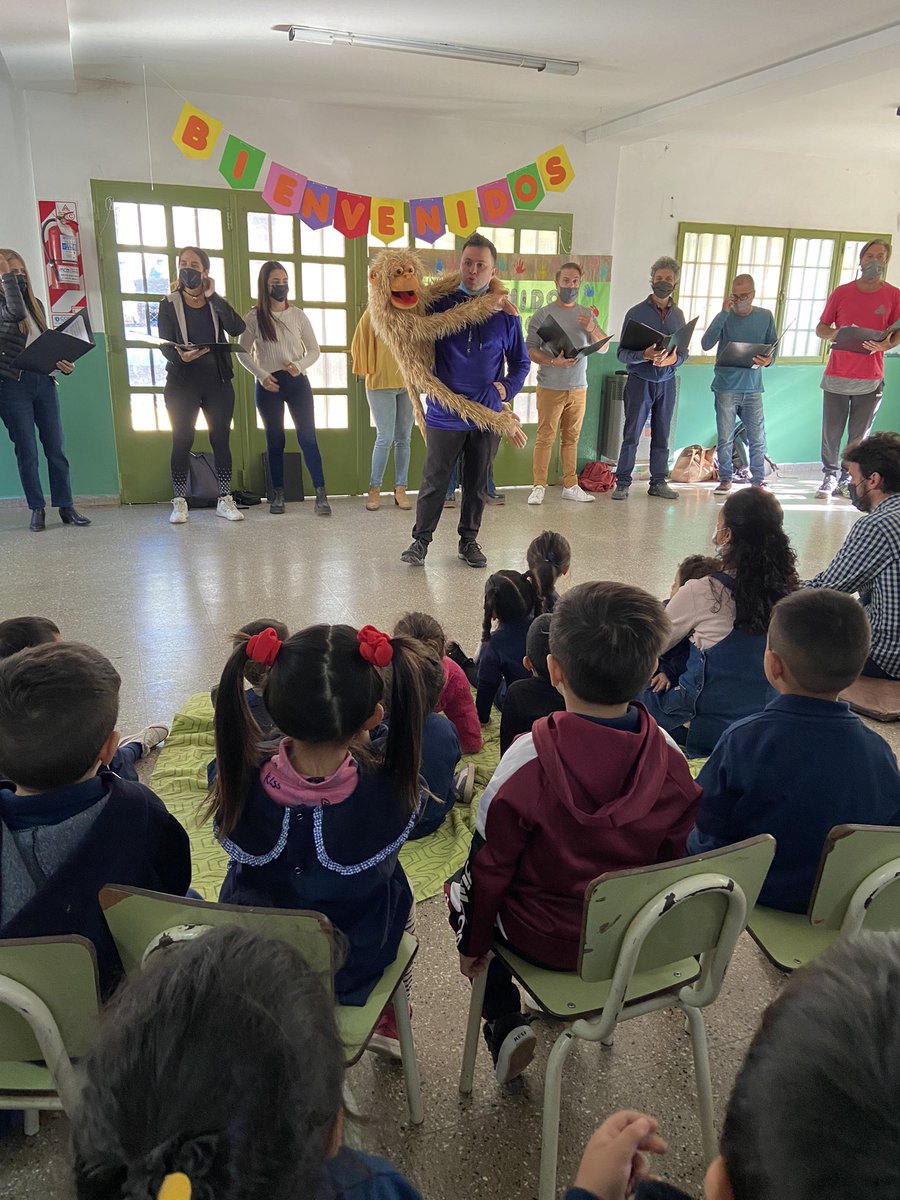 ✨🎶 Hoy visitamos con el @coromunicipal.cba al Jardín Maternal Travesuras. 🎶✨
.
@ccmanueldefalla 
<a href="/CulturaMuni/">Cultura MuniCba</a> 
@educacionmunicba