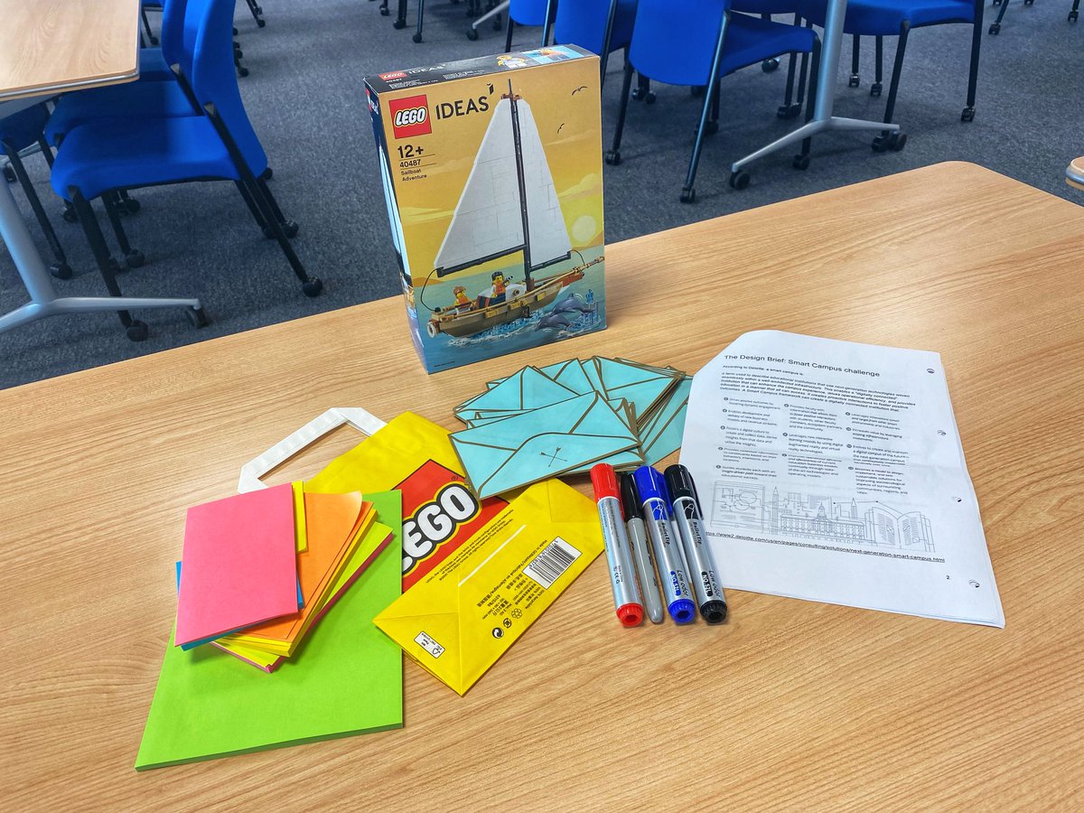 Prof_FiChambers's tweet photo. A wonderful chance for myself and ⁦@dr_briony⁩ to lead a bespoke two-day design thinking boot camp for ⁦@UniversityLeeds⁩ - the challenge focus was ‘designing a student-centred smart campus’

#innovation #empathy #prototype #studentvoice #LegoSeriousPlay #jellybeans https://t.co/zZnTByma92