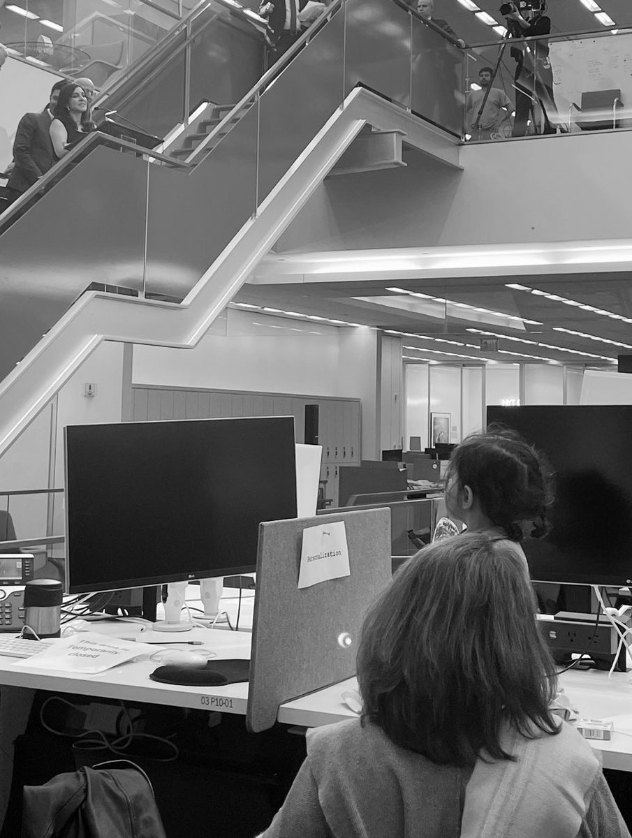 AzmatZahra's tweet photo. My niece Nava, watching her khala win the Pulitzer Prize 🥹🙏

📸 by @katierosman // niece by @Noorain https://t.co/N8aOhOdeB8