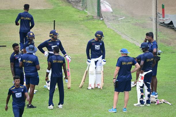 cricket_mirror7's tweet photo. Sri Lanka cricket team starts practice in Bangladesh for the first test match. 

#SLvBAN #BANvSL #Cricket #SriLanka https://t.co/yCNVESywwh