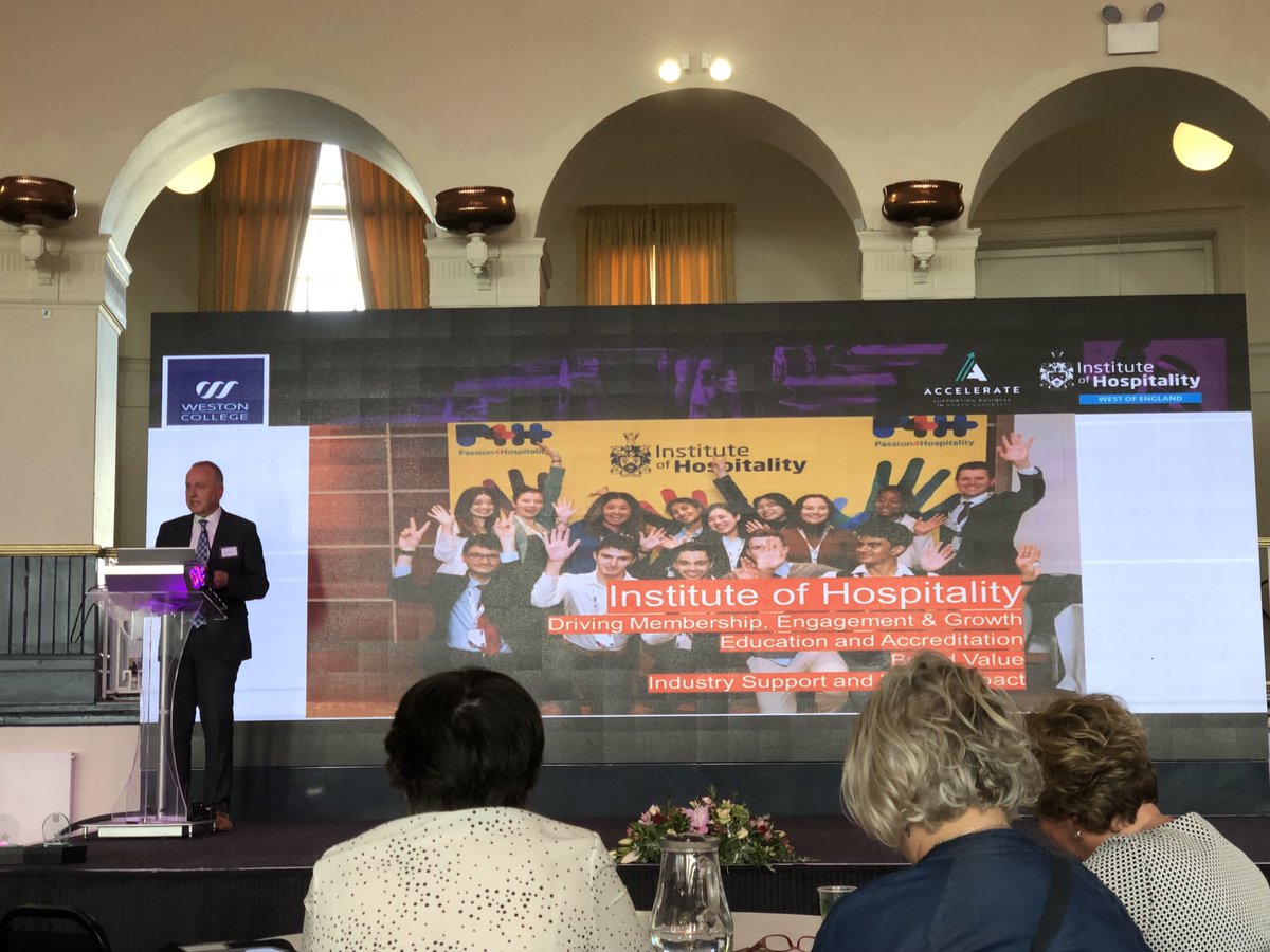 Anna Warman tweet media