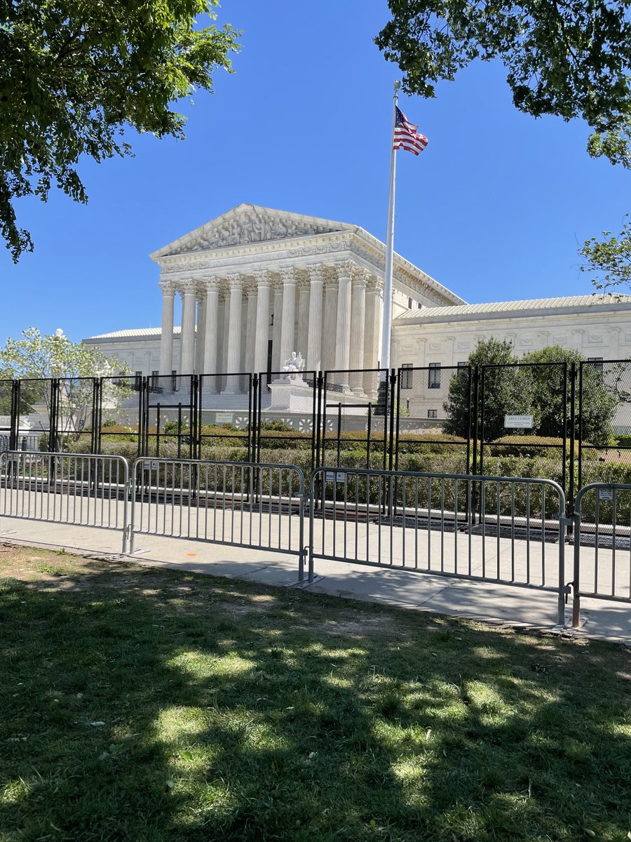 DavidBrooks224's tweet photo. Life in an age of menace. The court approaches a controversial decision and has to be double fenced off. https://t.co/7WfrZUBome