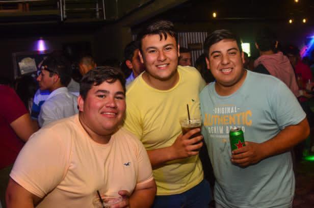 Bueno nos despedimos de deja vú los XXL💔 fue buena igual🍻