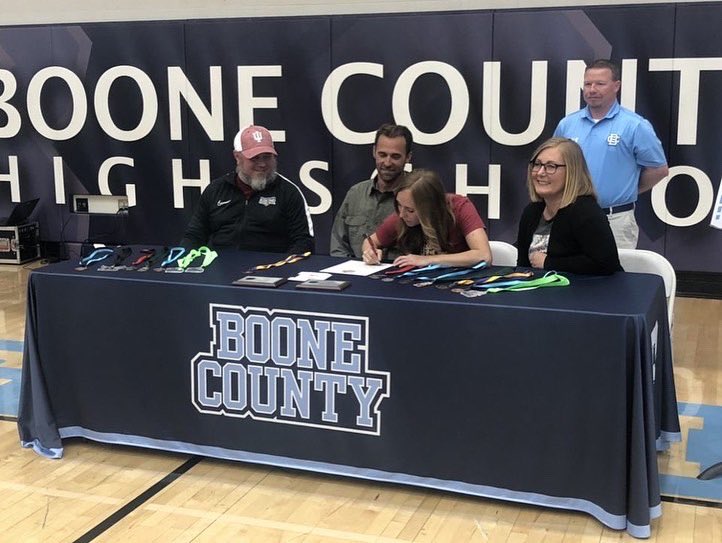 IUKXCTF's tweet photo. It’s official 📝 Congratulations to Hailey Carter from Boone County HS, Kentucky for signing her letter of intent to continue her XC/TF career here at IUK! Welcome home🥳🤗 https://t.co/rDMukaQ0dY