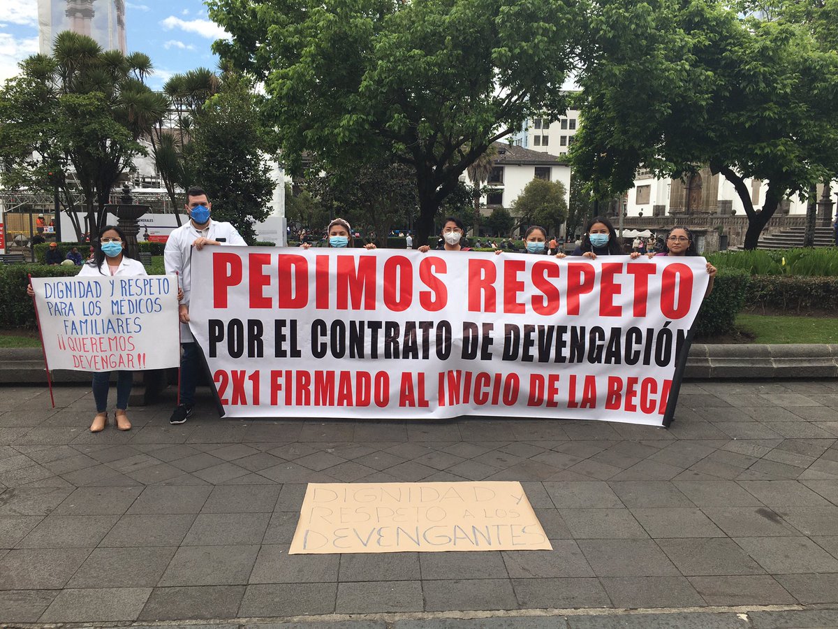 EstefyLatacunga's tweet photo. #respetoalosmedicofamiliares #devengacionya #necesitamostrabajar https://t.co/3nxgvjQUZl