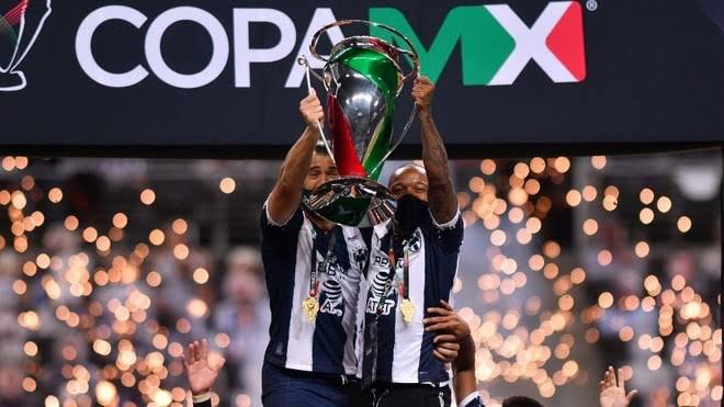 DiegoArmaMedina's tweet photo. En NL, @Rayados es el último campeón de TODO.

¿Qué es lo que han hecho mal para que la percepción sea tan negativa?

Pareciera que son un club que “todo hace mal”, cuando claramente hay cosas que hacen bien.

¿Qué deben hacer para cambiar esa imagen?

-
Presentado por: @CodereMX https://t.co/HM78FJrtCL