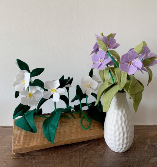 Fancy trying a new craft?
We have seasonal felt flowers on the 11/06 book on our website