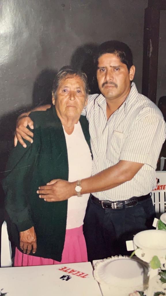 Felicidades a todas las madrecitas.